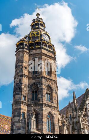 Torre di Santa Elisabetta cattedrale, Kosice, la Slovacchia. La Santa Elisabetta Cattedrale è la più grande chiesa in Slovacchia Foto Stock