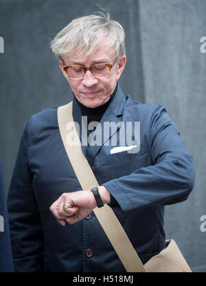 Alta Corte, Fetter Lane. Pic mostra Jasper Conran arrivando ad alta courti. Restauranter Des Gunewardena è citato in giudizio il gruppo Conran per £ 3 milioni di euro per azioni Credito: PAOLO GROVER/Alamy Live News Foto Stock