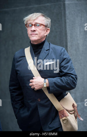 Alta Corte, Fetter Lane. Pic mostra Jasper Conran arrivando ad alta courti. Restauranter Des Gunewardena è citato in giudizio il gruppo Conran per £ 3 milioni di euro per azioni Credito: PAOLO GROVER/Alamy Live News Foto Stock