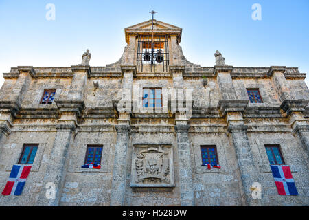 Santo Domingo, Repubblica Dominicana. Pantheon Nazionale a Las Damas street. Foto Stock