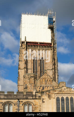 I lavori di restauro effettuati sulla torre della Cattedrale di Durham, Co. Durham, England, Regno Unito Foto Stock