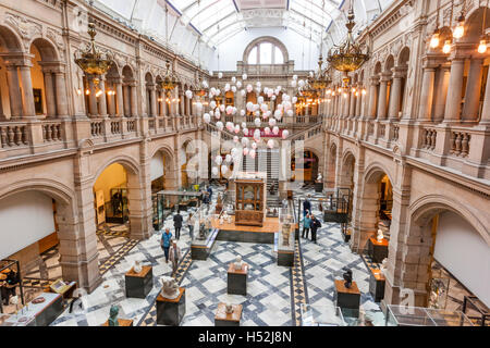 Kelvingrove Art Gallery and Museum di Glasgow Scotland Regno Unito - Il museo ha ingresso libero. Foto Stock
