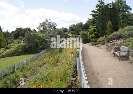 La vecchia linea ferroviaria a Golden Acre Park, Leeds Foto Stock