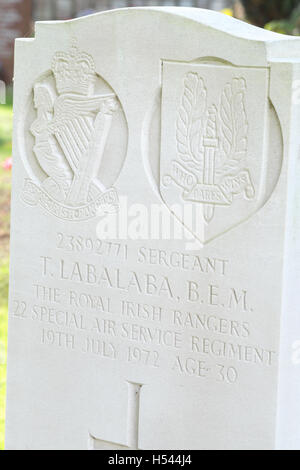 Il sergente T Labalaba grave lapide a 22 SAS Special Air Service reggimento militare ucciso a Mirbat Oman 1972 in Hereford REGNO UNITO Foto Stock