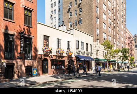 Stonewall Inn gay bar esterno dell'edificio, ora peculiare, è iconico nei diritti dei gay il movimento Foto Stock