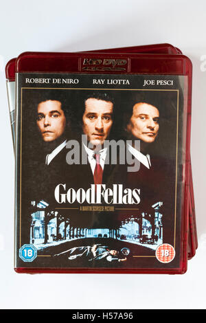 Pila di HD DVD con GoodFellas HD DVD in alto isolato su sfondo bianco Foto Stock