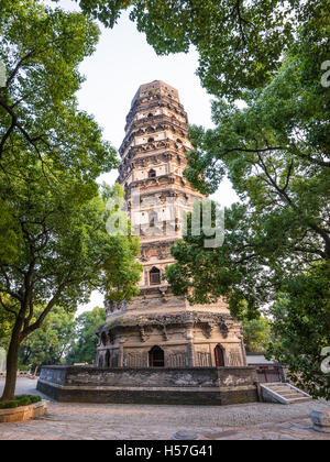 La collina della tigre (Pagoda Pagoda Yunyan) sulla collina della tigre a Suzhou City, Jiangsu Province della Cina orientale Foto Stock