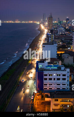 Vista sul lungomare al tramonto, Colombo, Sri Lanka Foto Stock