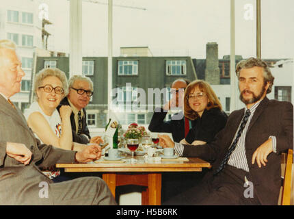 Senior sala comune il pranzo e la presentazione di Sir Walter e Lady Adams, 5 giugno 1974 Foto Stock