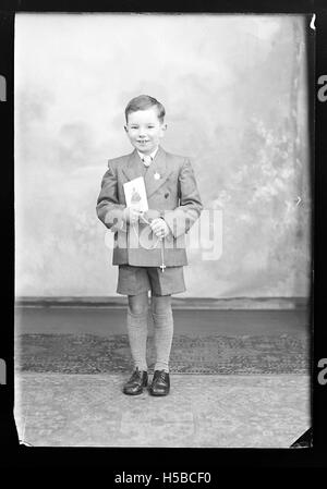 Questo titolo sembra essere un codice di riferimento o un identificatore per un documento o un'immagine. Senza un contesto aggiuntivo, non è possibile fornire una didascalia o una descrizione specifica. Foto Stock