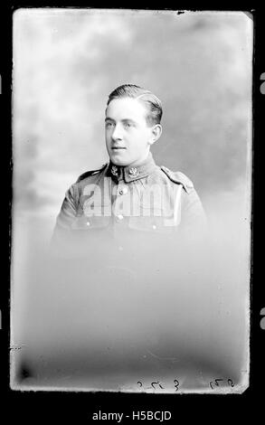 Questo sembra essere un riferimento a un articolo archivistico o catalogato, probabilmente una fotografia o un documento con un identificatore specifico. L'articolo può far parte di una collezione a fini di ricerca storica o di conservazione. Foto Stock