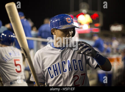 Los Angeles, CALIFORNIA, STATI UNITI D'AMERICA, STATI UNITI D'AMERICA. Xix oct, 2016. Addison Russell (27) del Chicago Cubs durante la partita contro i Los Angeles Dodgers sul gioco quattro di Campionato Nazionale serie disputato presso il Dodger Stadium di Los Angeles. California Mercoledì 19 Ottobre 2016. Il Chicago Cubs ha vinto il gioco 10-2 .ARMANDO ARORIZO Credito: Armando Arorizo/Prensa Internacional/ZUMA filo/Alamy Live News Foto Stock