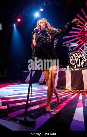 Milano Italia. Il 19 ottobre 2016. La Swedish rock blues band BLUES pillole suona dal vivo sul palco all'Alcatraz durante il 'Lady in oro Tour' Credito: Rodolfo Sassano/Alamy Live News Foto Stock