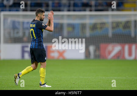 Milano, Italia. 20 ottobre, 2016. Giuseppe Meazza Milano, Italia. 20 ottobre, 2016. Antonio Candreva gesti durante la UEFA Europa League football match tra FC Internazionale e Southampton FC. Credito: Nicolò Campo/Alamy Live News Foto Stock