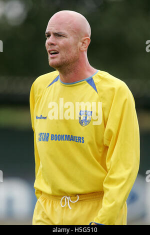 Redbridge 1 Barking & East Ham United 1 - amichevole a Oakside - 30/07/05 - rivali locali Redbridge e Barking si dividono il bottino in un contesto altamente competitivo pre-stagione incontro Foto Stock