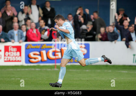 Grays Athletic 2 Cray Wanderers 0, FA Cup quarta manche di qualificazione, 22/10/05 - Michael Kightly festeggia il suo gol vincente Foto Stock