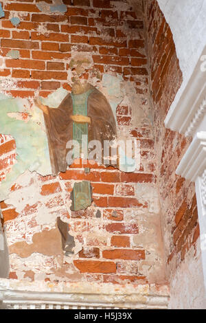 Gli affreschi della Trinità sopra la Chiesa porta in Savvino Storozhevsky monastero, Zvenigorod, Russia Foto Stock