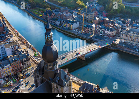 Vista aerea di Dinant Belgio e il fiume Meuse Foto Stock