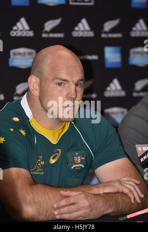 Auckland, Nuova Zelanda. Xxi oct, 2016. In Australia il capitano Steven Moore parla ai media dopo l'Australia Wallaby capitano di eseguire presso Eden Park il 21 ottobre 2016 ad Auckland, in Nuova Zelanda, precedendo la terza Bledisloe Cup test match contro la Nuova Zelanda il Ott 22. Credito: Shirley Kwok/Pacific Press/Alamy Live News Foto Stock