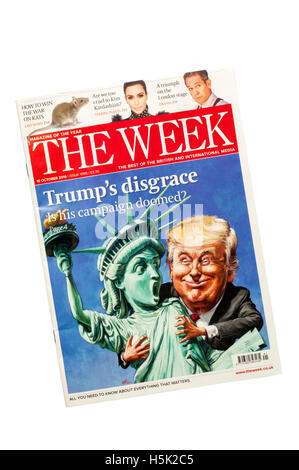 Coperchio del Week Magazine mostra Donald Trump brancolare la Statua della Libertà. Foto Stock