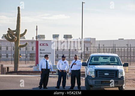 Eloy, Arizona - La Eloy centro di detenzione, un albergo privato in carcere che ospita i detenuti di immigrazione. Foto Stock