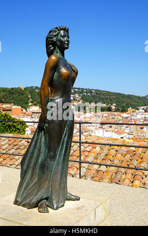 Statua di attrice Ava Gardner a Tossa de Mar, sulla Costa Brava in Spagna. Foto Stock