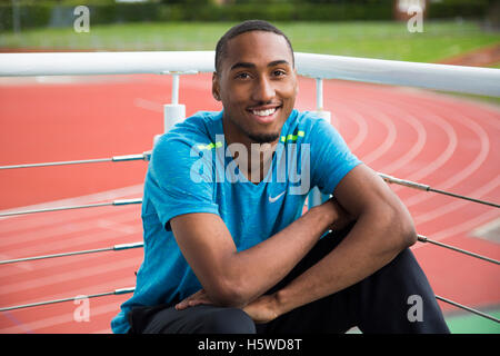 Quattrocento metri di runner Matteo Hudson-Smith presso Luniversita di Loughborough High Performance Center. Foto Stock