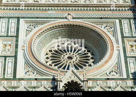 Dettaglio della cattedrale di Santa Maria del Fiore a Firenze Italia Foto Stock