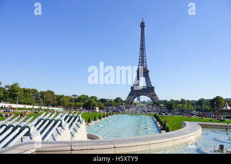 Incredibile Torre Eiffel a Parigi - fotografata da area Trocadero Foto Stock