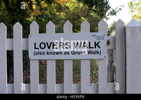 Lovers Walk segno, Dulwich Village, London, Regno Unito Foto Stock