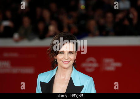 Roma, Italia. 22 ottobre, 2016. Juliette Binoche Roma 22 ottobre 2016. Roma Film Fest XI edizione. Foto di Samantha Zucchi Insidefoto Credito: insidefoto srl/Alamy Live News Foto Stock