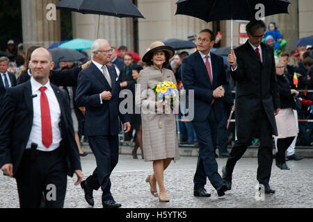 Koenig Carl XVI. Gustaf von Schweden, Koenigin Silvia von Schweden, Michael Mueller u.a. - Treffen des Berliner Oberbuergermeist Foto Stock