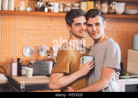 Godendo di una lenta mattina insieme Foto Stock