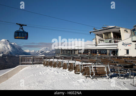 Rosshuette stazione di montagna, 1760m, Mt. Haermelekopf funivia, Seefeld in Tirolo, Austria, Europa Foto Stock