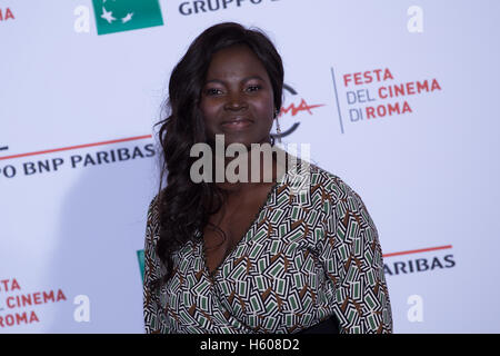 Roma, Italia. Xxi oct, 2016. Balkissa Maiga assiste "7 minuti" photocall durante l'undicesima edizione del Festival di Roma Credito: Barbara Como/Pacific Press/Alamy Live News Foto Stock