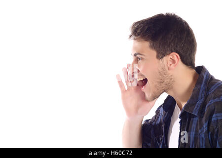 Ritratto di un giovane uomo grida. Isolato sullo sfondo bianco. Foto Stock