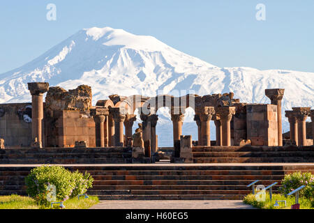 Rovine del tempio di Zvartnots a Yerevan, Armenia. Foto Stock