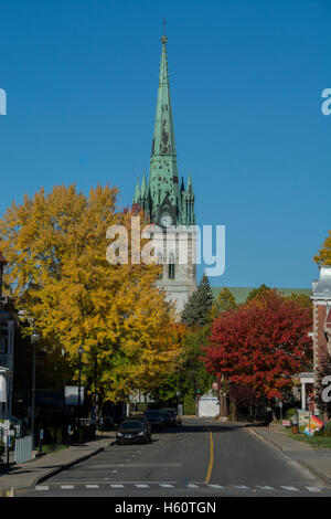 Canada Quebec, tre fiumi aka Trois-Riveres. Cattedrale dell'Assunzione aka Cathedrale de l'Assomption de Marie. Foto Stock