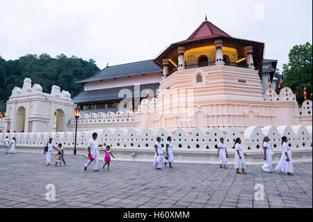 Tempio del dente, Kandy, Sri Lanka Foto Stock