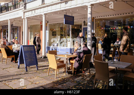 Shrager la pasticceria a Pantiles Royal Tunbridge Wells Kent REGNO UNITO Foto Stock