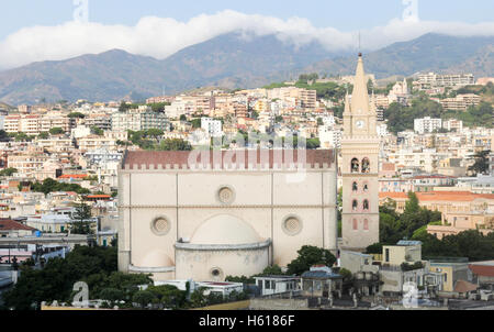 La cattedrale di Messina, Sicilia, Italia Foto Stock