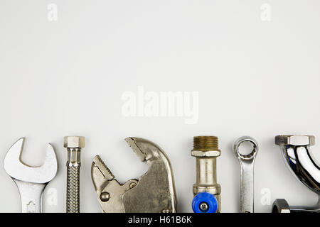 Sovraccarico di uno strumento essenziale per il kit idraulico Foto Stock