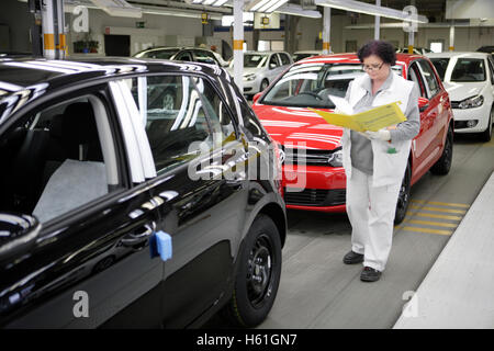 Noleggio di golf car produzione, stabilimento VW a Wolfsburg, in Bassa Sassonia Foto Stock