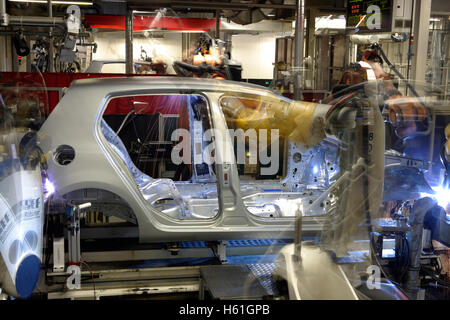 Noleggio di golf car produzione, stabilimento VW a Wolfsburg, in Bassa Sassonia Foto Stock
