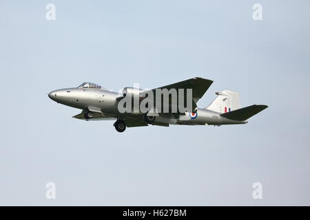 Midair Squadron English Electric Canberra PR9 xh134 a Abingdon Aria & Country Show 2014 Foto Stock