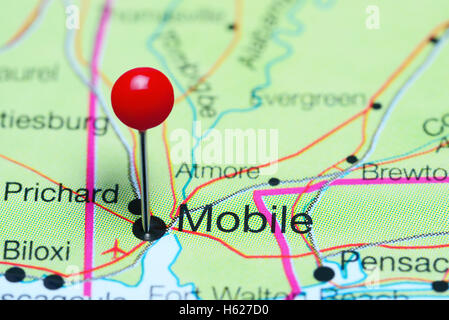 Mobile imperniata su una mappa di Alabama, STATI UNITI D'AMERICA Foto Stock