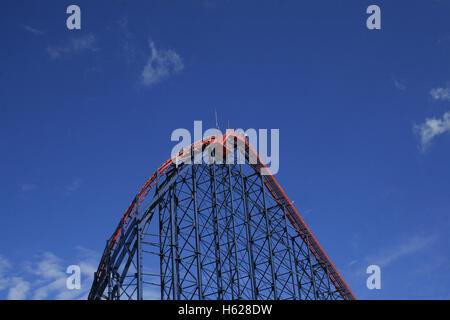 Pepsi Max rollercoaster, Blackpool, Lancashire, Regno Unito Foto Stock