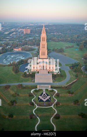 Stati Uniti d'America, Virginia, fotografia aerea del George Washington Masonic Memorial in Alessandria Foto Stock