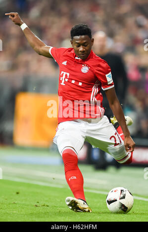 Monaco di Baviera, Germania. 22 ottobre, 2016. Monaco di Baviera David Alaba in azione durante la Bundesliga tedesca partita di calcio tra FC Bayern Monaco e Borussia Moenchengladbach di Allianz Arena di Monaco di Baviera, Germania, 22 ottobre 2016. Foto: Tobias Hase/dpa/Alamy Live News Foto Stock