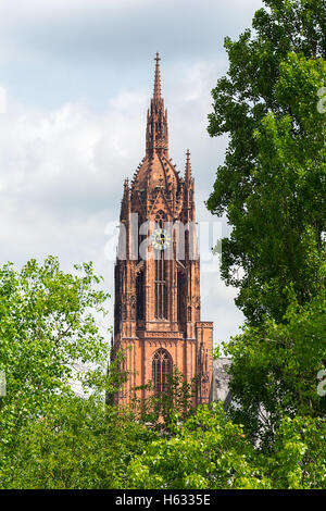 FRANKFURT AM MAIN, Germania - 20 Maggio 2016: Cattedrale di Francoforte , Francoforte in Germania. È anche chiamato Frankfurter Dom, o Cat Foto Stock